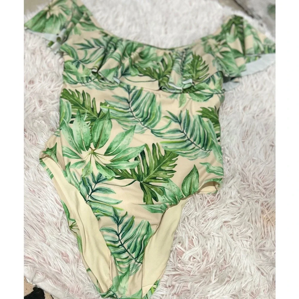 Gianni Bini One Piece Swimsuit Womens Medium Green Ruffle Tropical Palm